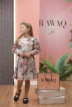 Load image into Gallery viewer, Collar Detailed Dress