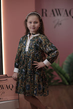 Load image into Gallery viewer, Cuff Detail Patterned Dress