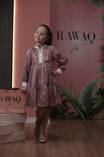 Load image into Gallery viewer, Cuff Detail Patterned Dress
