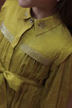 Görseli Galeri görüntüleyiciye yükleyin, Zarif Parıltılı Detaylı Elbise