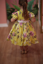 Load image into Gallery viewer, Ribbon Detailed Patterned Dress