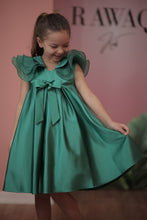 Load image into Gallery viewer, Shiny and Ribbon Detailed Dress
