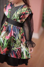 Load image into Gallery viewer, Satin Shiny Patterned Dress
