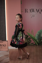 Load image into Gallery viewer, Satin Shiny Patterned Dress
