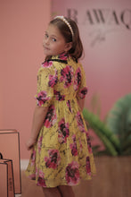 Load image into Gallery viewer, Lace Detailed Patterned Dress
